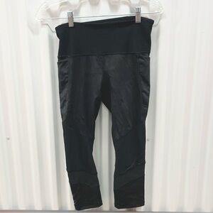 Reebok Women’s Black Capris Workout Pants Size Small